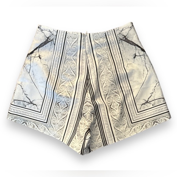 SMALL EUC WOMENS CLOVER CANYON SHORTS MARBLE EFFECT IN BLACK AND WHITE - Picture 4 of 5